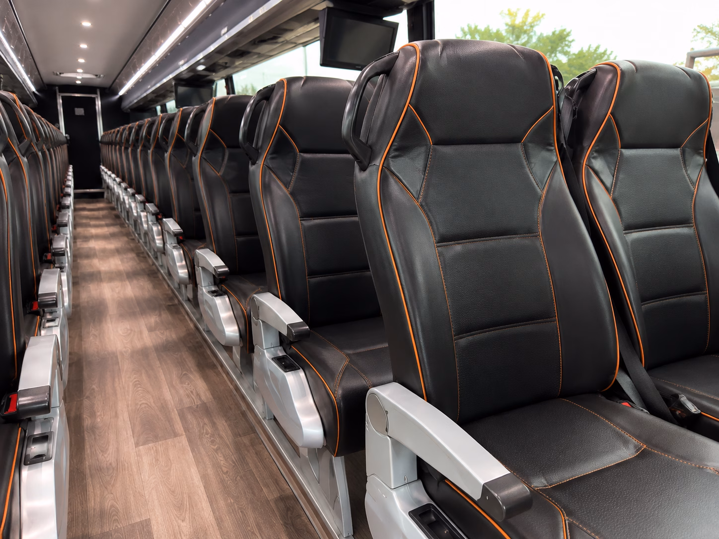 busrentallynchburg com can connect you to buses for bedford county winery trips
