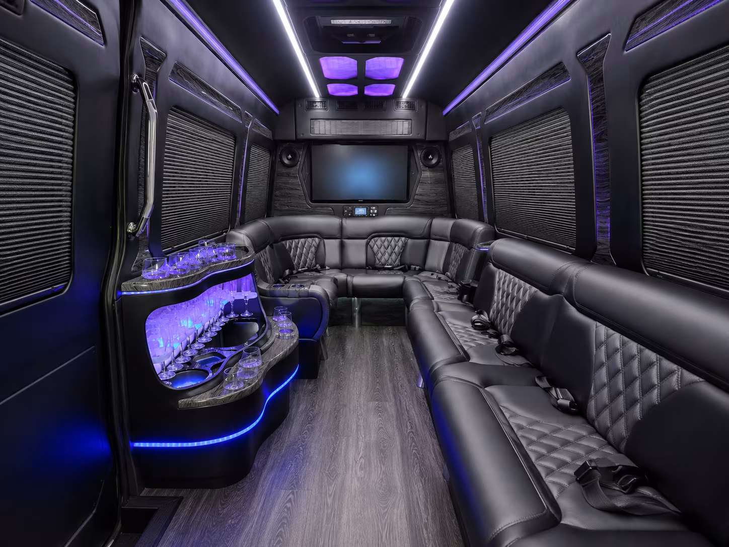 lynchburg 20 passenger party bus inside