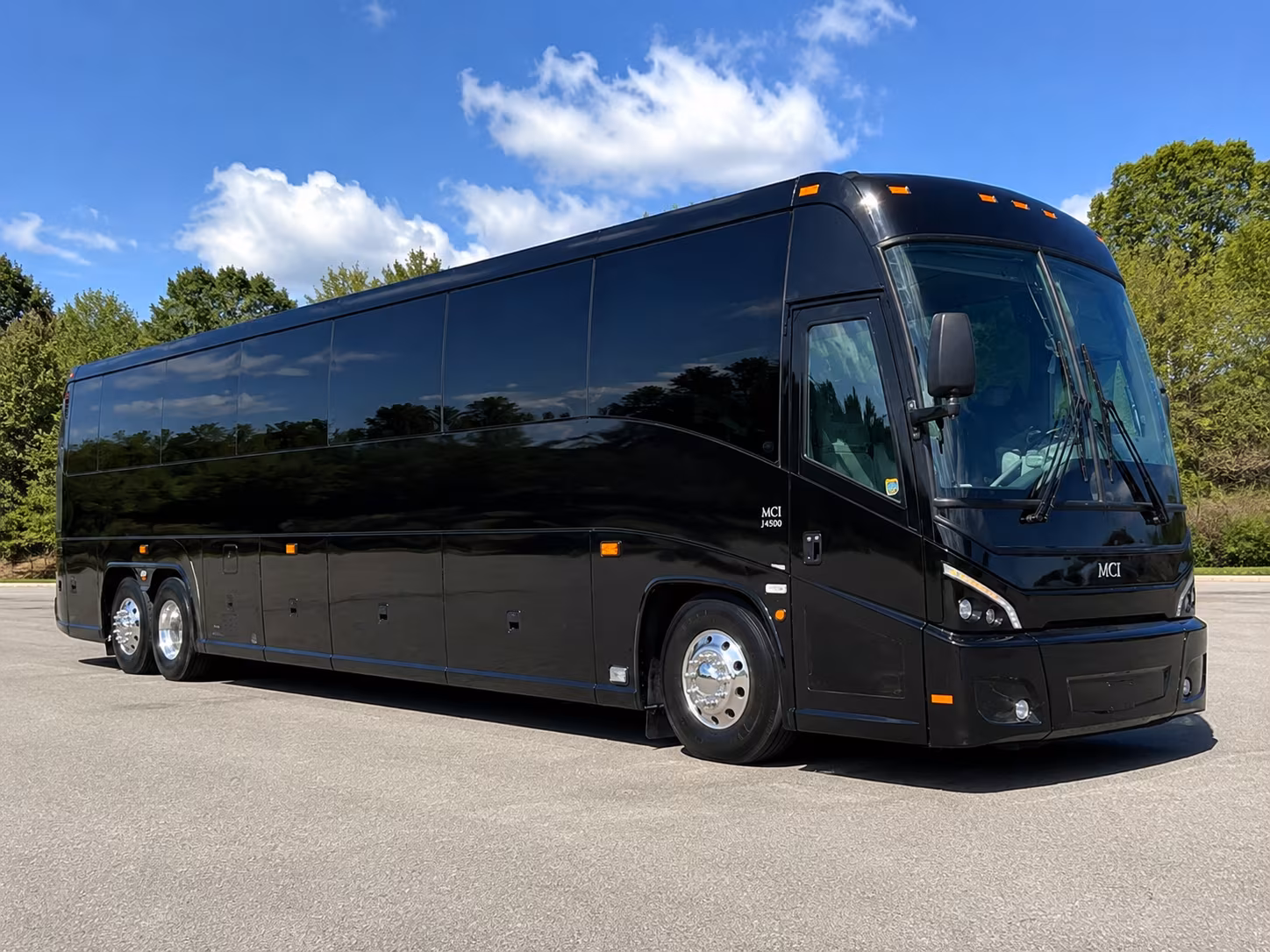 roanoke and salem sporting event buses from lynchburg