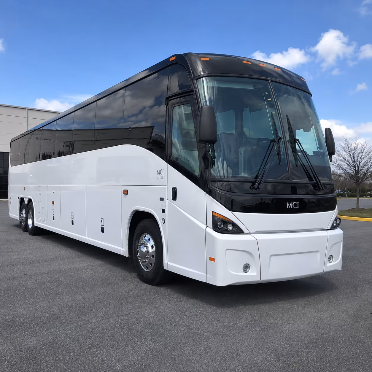 shuttle buses to and from lynchburg regional airport lyh